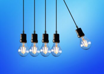 Phân biệt Electric – Electrical – Electronic trong Tiếng Anh